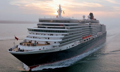 Cunard Queen Elizabeth. Arrival in Port of Southampton 8th October 2010