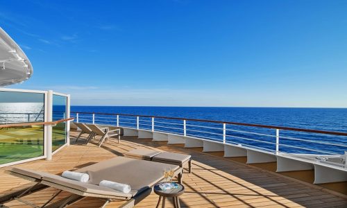 Seabourn_Encore_95SignatureSuite_EL16B38_2048px