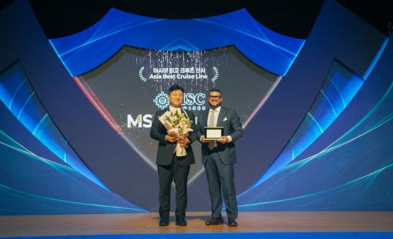 Asia Cruise Forum Jeju Award Receving